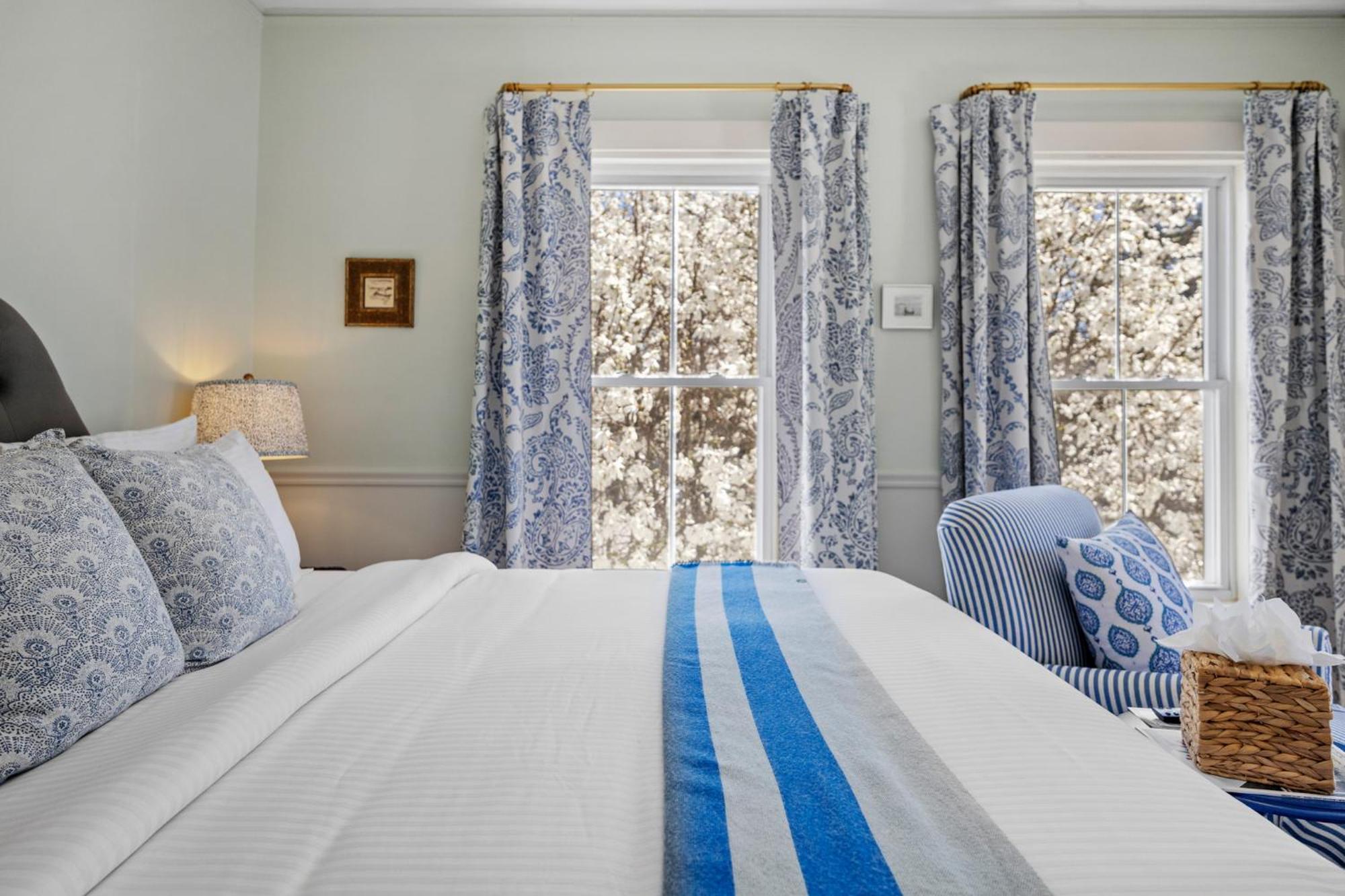 Hartstone Inn 4*