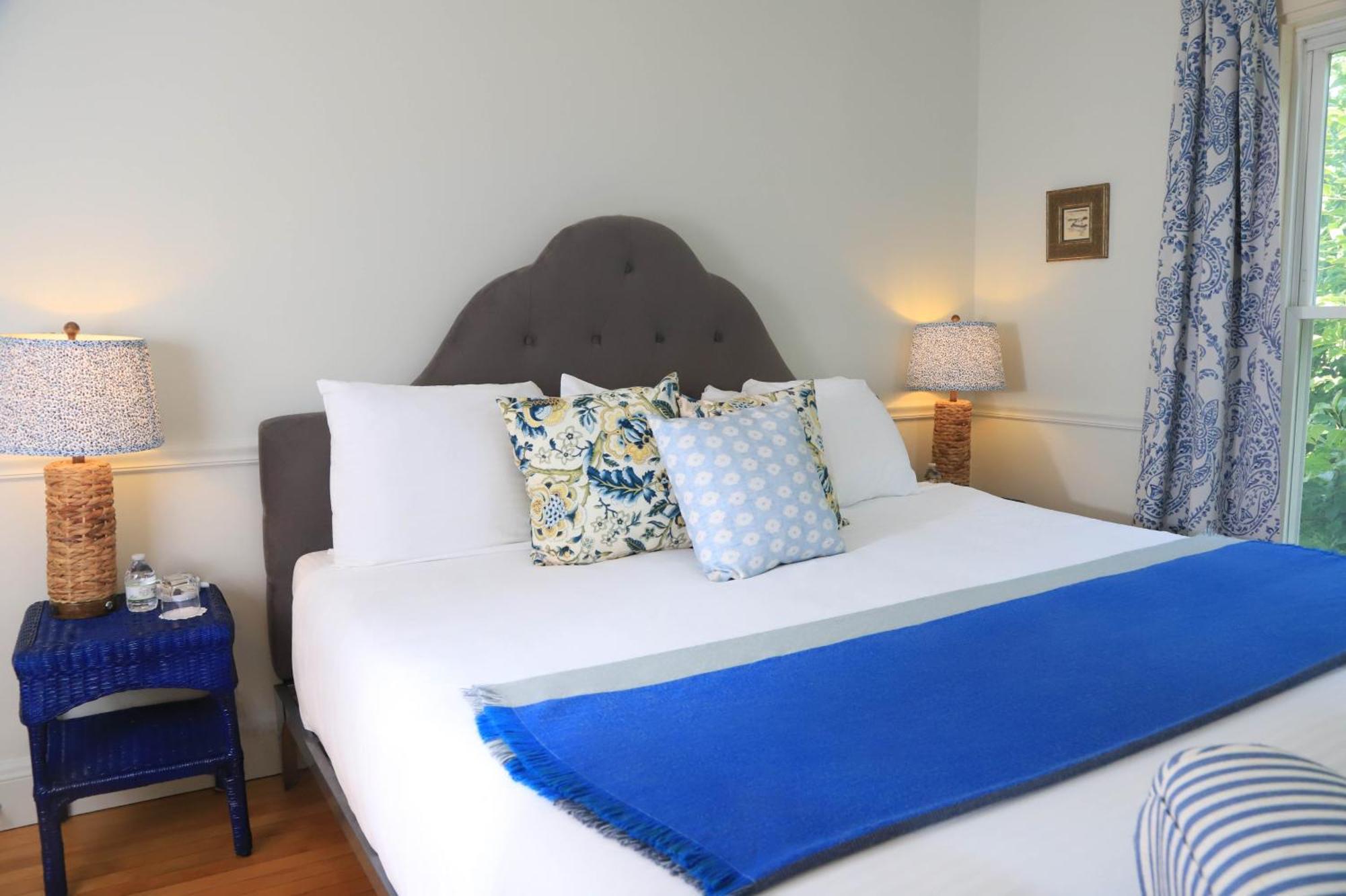 Inn Hartstone