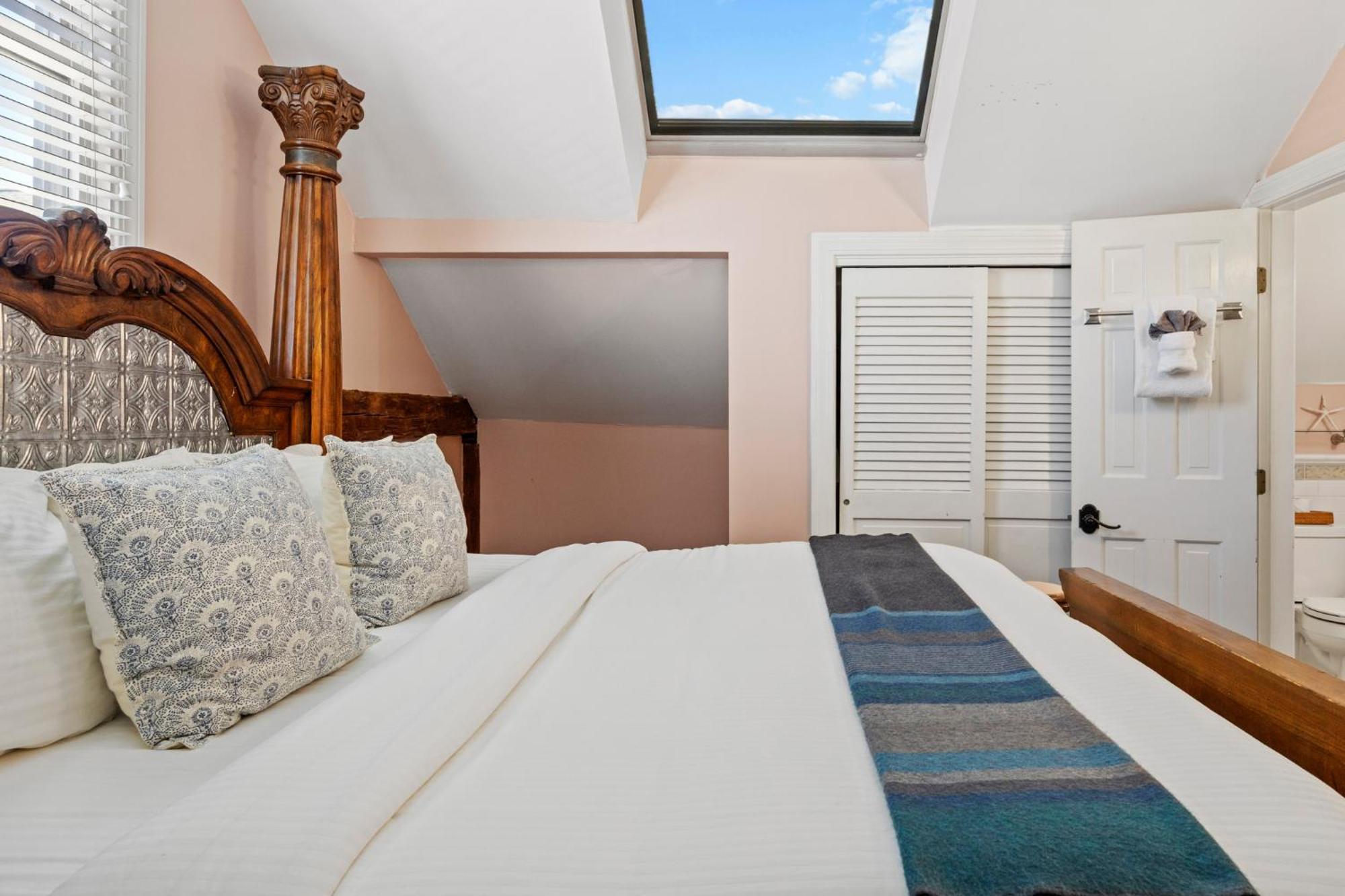 Inn Hartstone 4*